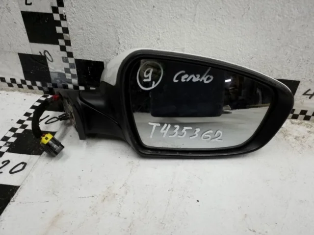 Стекла и зеркала для Kia Cerato YD 2016-2020 rest. на фотографиях