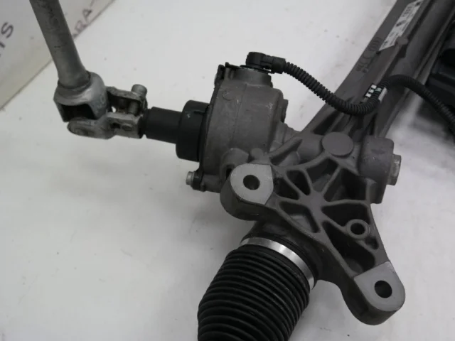 Рулевая рейка для Audi A4 B9 2015+ на фотографиях