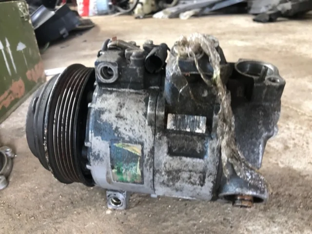 Компрессор кондиционера для Mercedes-Benz C class W202 1993-2001 на фотографиях