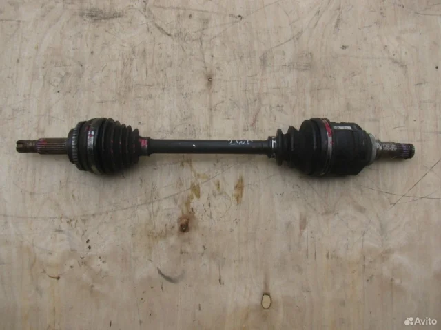Привод передний левый для Toyota Avensis Седан T220 1997-2003 на фотографиях