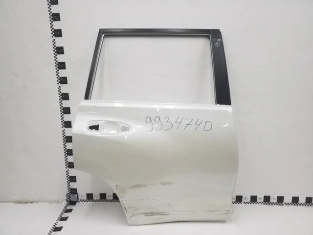 Двери для Toyota Land Cruiser 200 (JDM) 2007-2013 на фотографиях