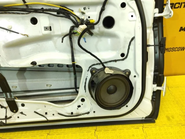 Дверь передняя левая для Mercedes-Benz S class W220 1998-2005 на фотографиях