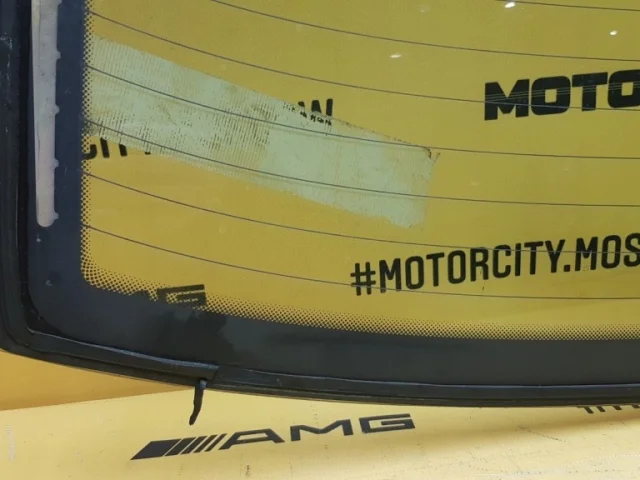 Стекло заднее для BMW 7er Е38 1994-2001 на фотографиях