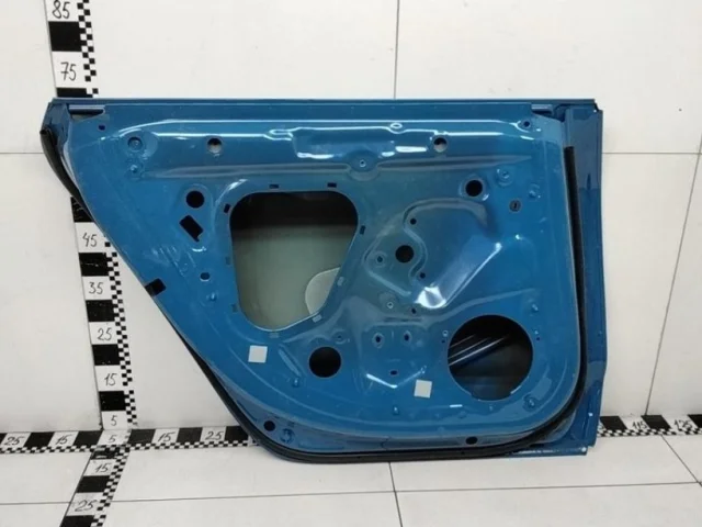 Двери для Audi A7 C8 2018+ на фотографиях