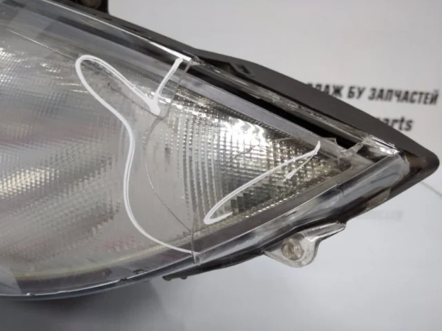 Фара левая для BMW 1er Е81 2007-2012 на фотографиях