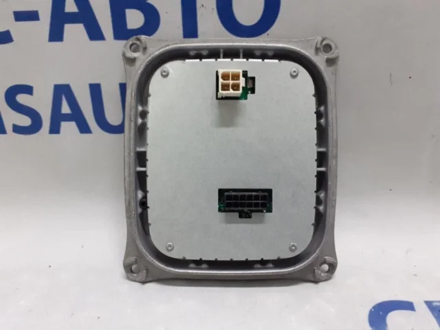 Блок розжига ксенона для Audi A7 4G 2010-2014 на фотографиях