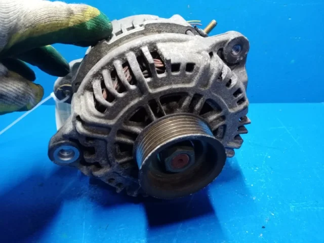 Генератор для Nissan Teana J31 2003-2007 на фотографиях