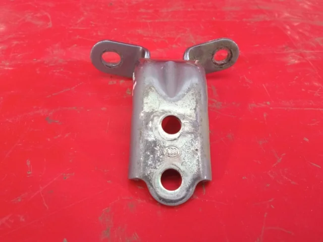 Петля двери задняя левая нижняя для Kia Cerato YD 2016-2020 rest. на фотографиях