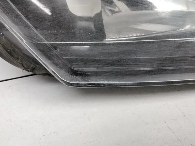 Фара правая для Volkswagen Polo V (6R) 2009-2014 на фотографиях