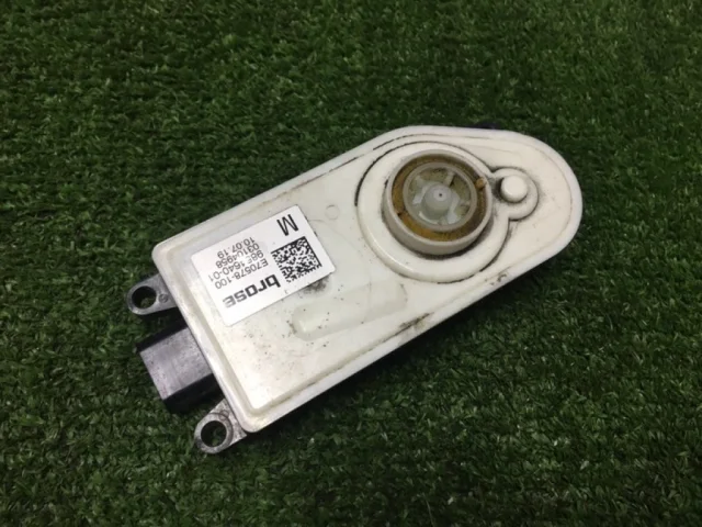 Моторчик корректора фары для BMW 5er G30 2016-2023 на фотографиях