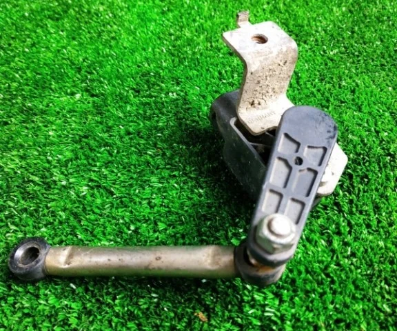 Датчик дорожного просвета задний для BMW X5 Е70 2006-2013 на фотографиях