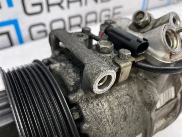 Компрессор кондиционера для Mercedes-Benz C class CL203 2000-2008 на фотографиях