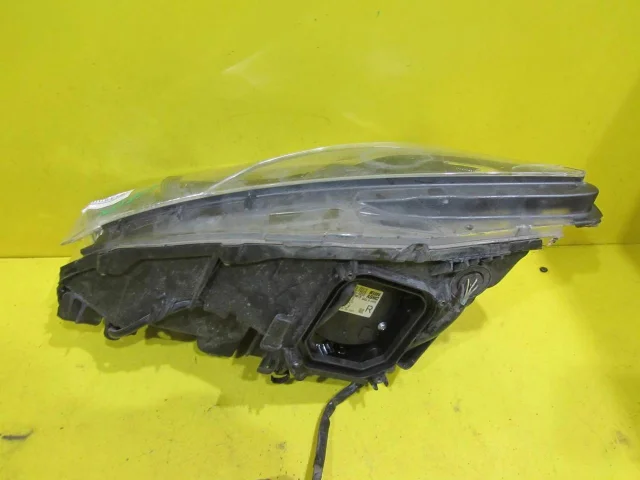 Фара правая для Lexus RX GGL10,15,16W, GYL10,15,16W (JDM) 2009-2014 на фотографиях