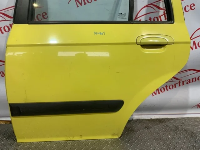 Накладка на дверь передняя левая для Hyundai Getz 2002-2011 на фотографиях