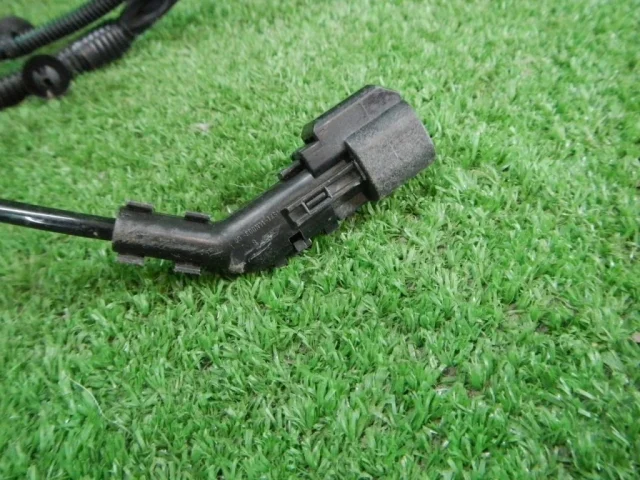 Уплотнитель передней правой двери для Ford Transit 2006-2013 Фургон на фотографиях