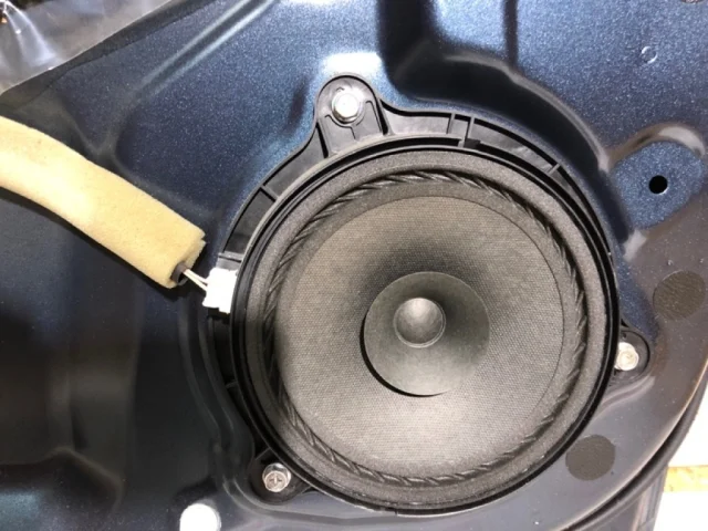 Дверь передняя левая для Nissan Juke YF15 JDM 2010-2014 на фотографиях