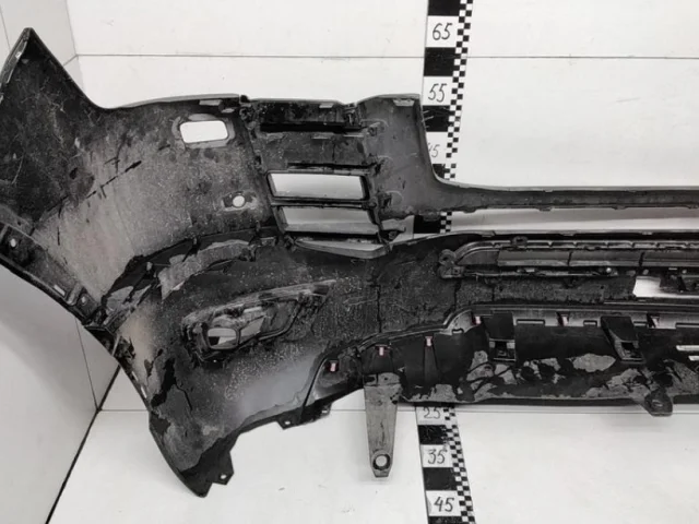 Спойлер переднего бампера для Toyota Land Cruiser J300 2021+ на фотографиях