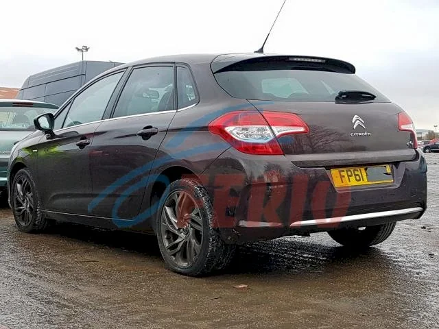 Двери для Citroen C4 Хэтчбек 2010-2016 на фотографиях