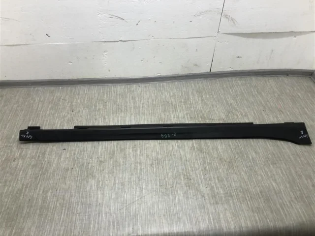 Накладка порога правая для Subaru XV GT/G24 2017+ на фотографиях