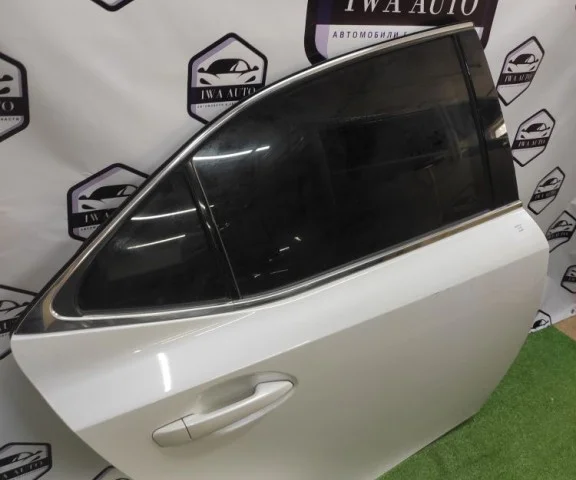 Двери для Lexus IS Седан 300 rest XE30 2017-2019 на фотографиях