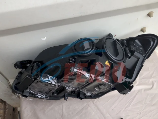 Фара би-ксенон правая для Mercedes-Benz S class W221 2005-2013 на фотографиях