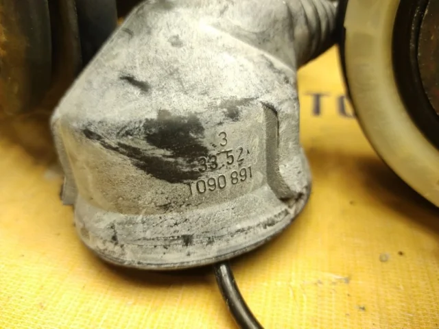 Амортизатор задний левый для BMW 7er Е38 1994-2001 на фотографиях