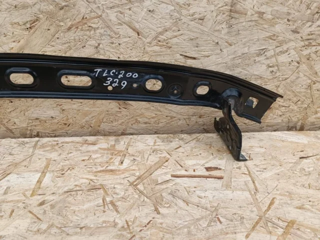 Кронштейн подушки двигателя для Toyota Land Cruiser 200 (JDM) 2007-2013 на фотографиях