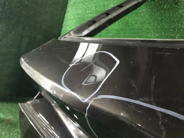 Крышка багажника для Audi Q8 4M 2018-2023 на фотографиях