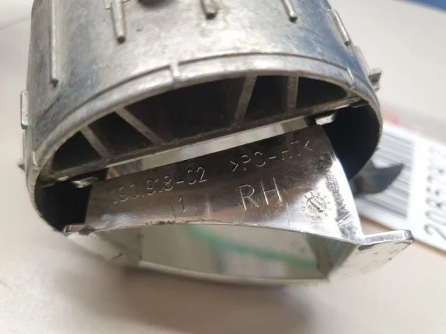 Фары для Infiniti QX 80 2013-2022 на фотографиях