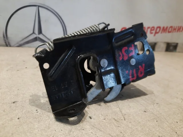 Замок капота правый для BMW 3er F30 2011-2019 на фотографиях