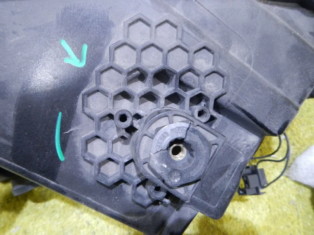 Фара правая для Volkswagen Caddy IV (2K) 2015-2020 на фотографиях