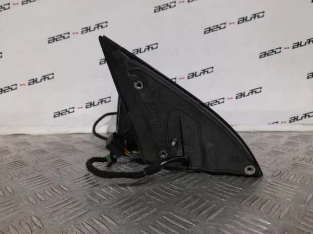 Стекла и зеркала для Volkswagen Passat Variant (B6, Typ 3C) 2004-2010 на фотографиях