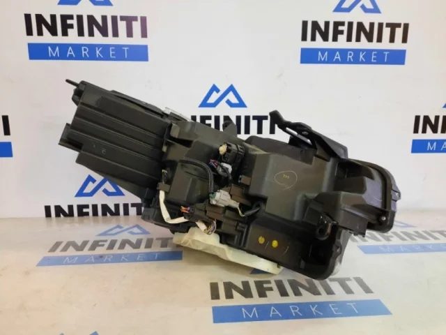 Фара левая для Infiniti QX 80 2013-2022 на фотографиях