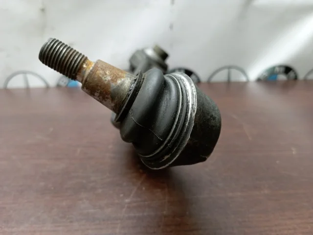 Рычаг задний правый нижний для Mercedes-Benz S class W220 1998-2005 на фотографиях