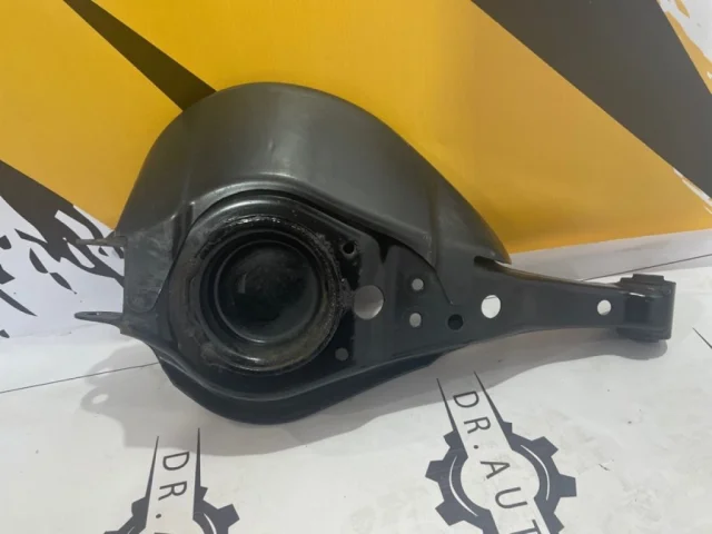 Рычаг продольный задний левый для Lexus RX GGL10,15,16W, GYL10,15,16W (JDM) 2009-2014 на фотографиях