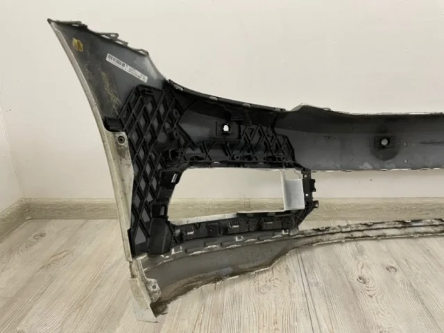 Бампер для Volkswagen Passat (B8.5) Variant, R-line, GTE 2019+ на фотографиях