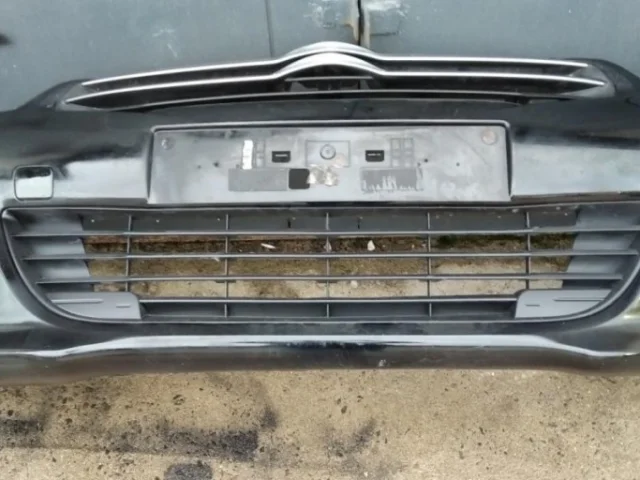 Бампер передний для Citroen C4 Седан 2010-2016 на фотографиях