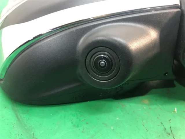 Зеркало заднего вида (в салоне) для Subaru Legacy BN 2017+ на фотографиях