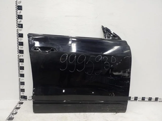 Дверь передняя правая для Audi Q8 4M 2018-2023 на фотографиях