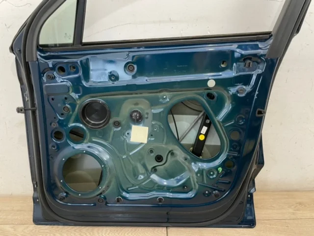 Дверь передняя правая для Volkswagen Touareg III (CR) 2018+ на фотографиях