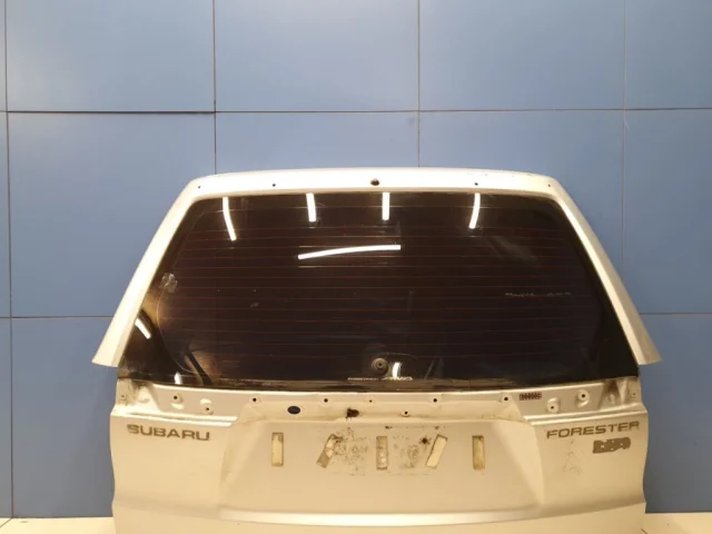 Крышка багажника для Subaru Forester SH 2008-2012 на фотографиях