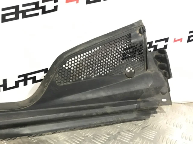 Жабо правое для Citroen DS4 2011-2016 на фотографиях