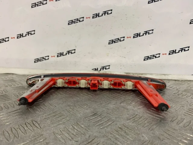 Стоп-сигнал правый для Peugeot 308 SW T7 2007-2014 на фотографиях