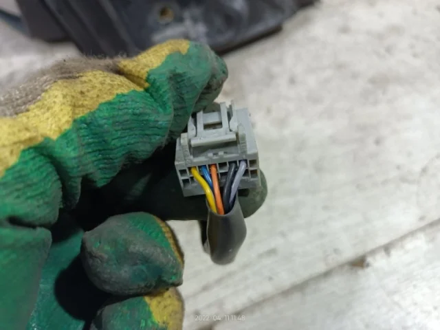 Стекла и зеркала для Ford Galaxy CD340 2006-2015 на фотографиях