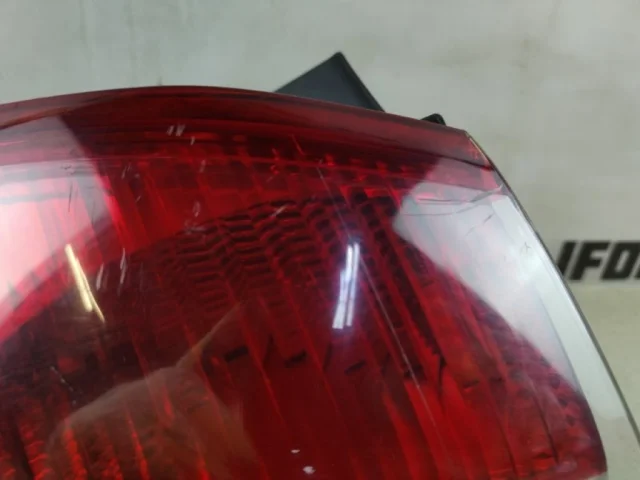 Фонарь левый для Ford Kuga CBV 2008-2013 на фотографиях