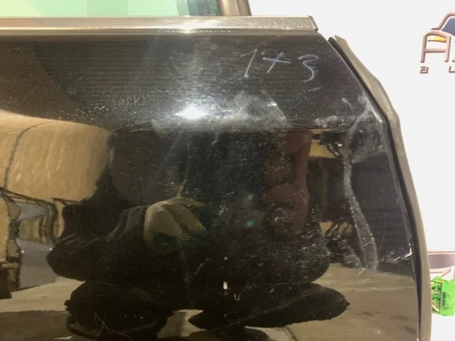 Дверь передняя правая для Citroen C4 Хэтчбек 2010-2016 на фотографиях