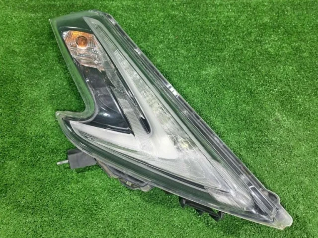 Повторитель поворотника передний правый для Nissan Juke YF15 rest 2014-2020 на фотографиях