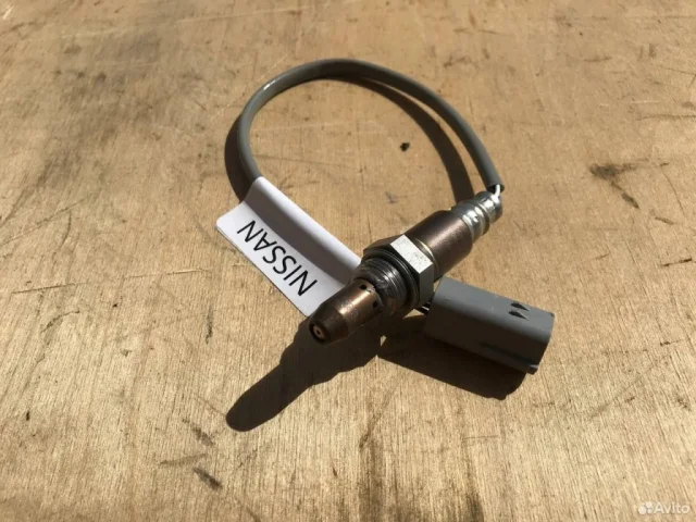 Лямбда-зонд (верхний) для Nissan X-Trail T31 JDM 2007-2013 на фотографиях