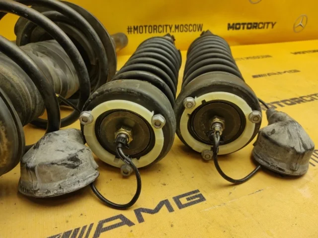 Амортизатор задний левый для BMW 7er Е38 1994-2001 на фотографиях