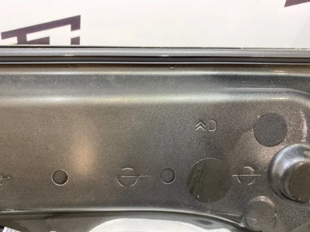 Двери для Citroen C4 Седан 2010-2016 на фотографиях